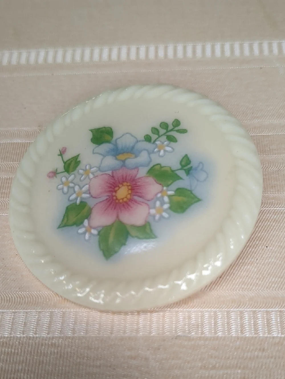 Vintage 70s Avon Ceramic Flower Brooch Pink Blue Green Floral Cottagecore